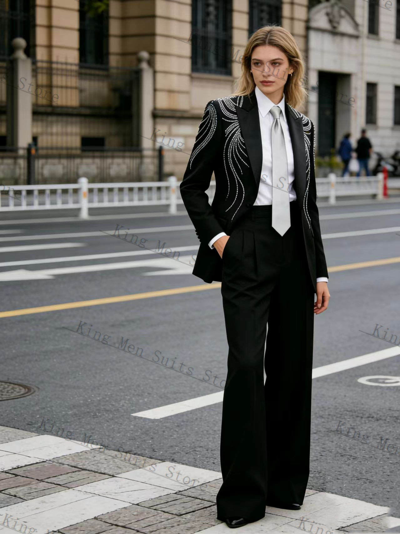 Women Formal Wear With Black Blazer - Schwarzes Damen-Anzug-Set, 2-teilig, Blazer + Hose,
