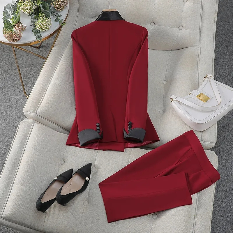 Eleganter rot-schwarzer Damen- – Women Formal Wear With Black Blazer Bewertung und Preis